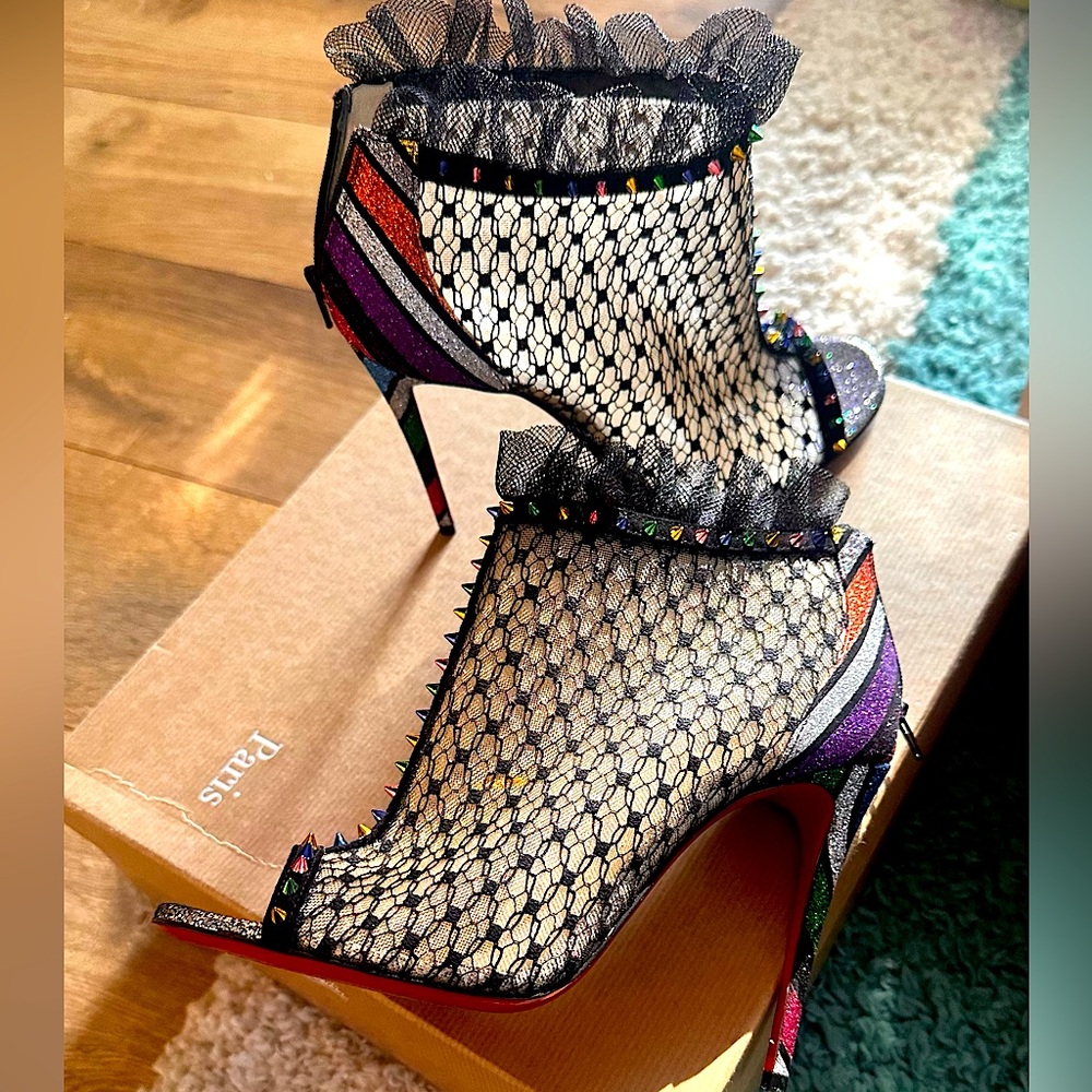 Christian Louboutin 100MM
Juliettra Mesh and Lace Ankle Boots 
SZ 6 Multicolor